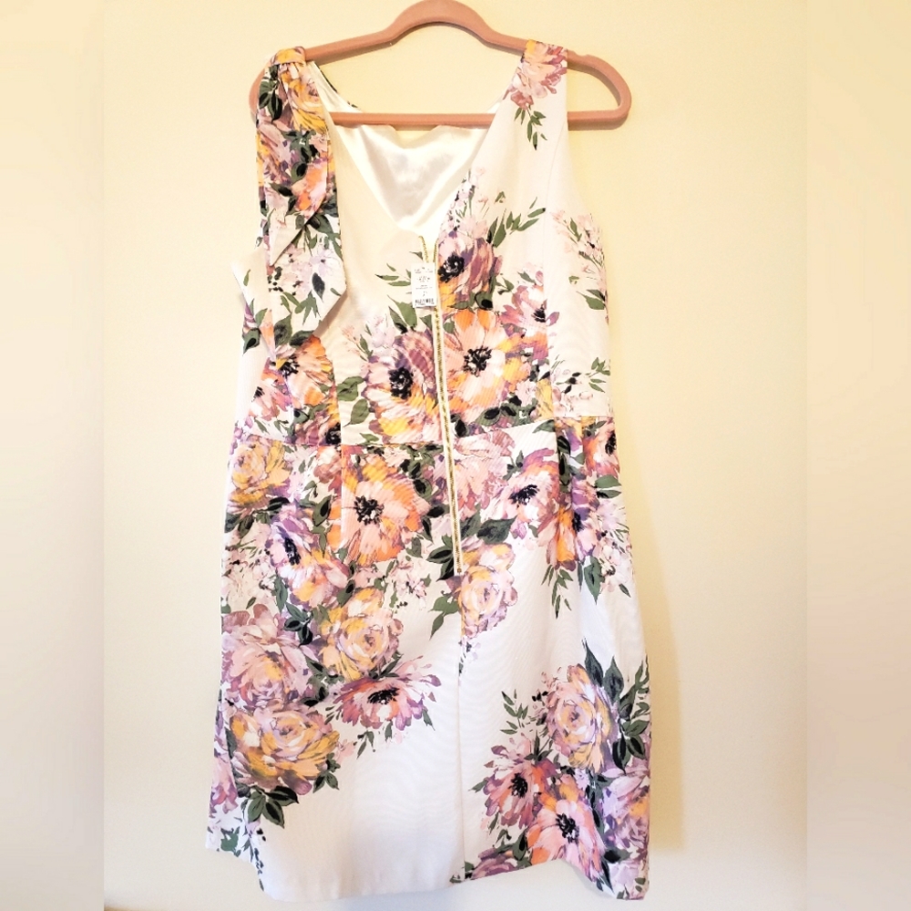White House Black Market floral dress NWT